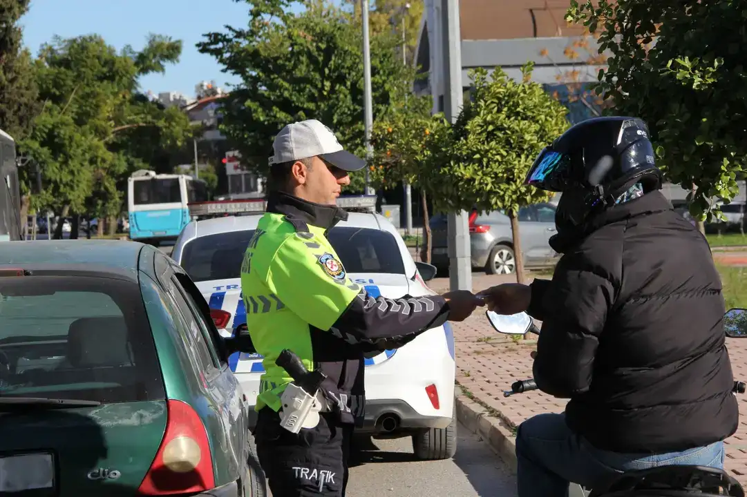 Antalya’da 1 Haftada 60 Bin Araç Mercek Altında 3